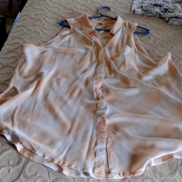 4@30.00 or 20.00 PLUS Size Blouse by CATO - Picture 11 of 12